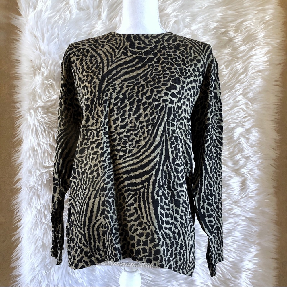 Rare YVES Saint Laurent Silk Leopard Print Top-8